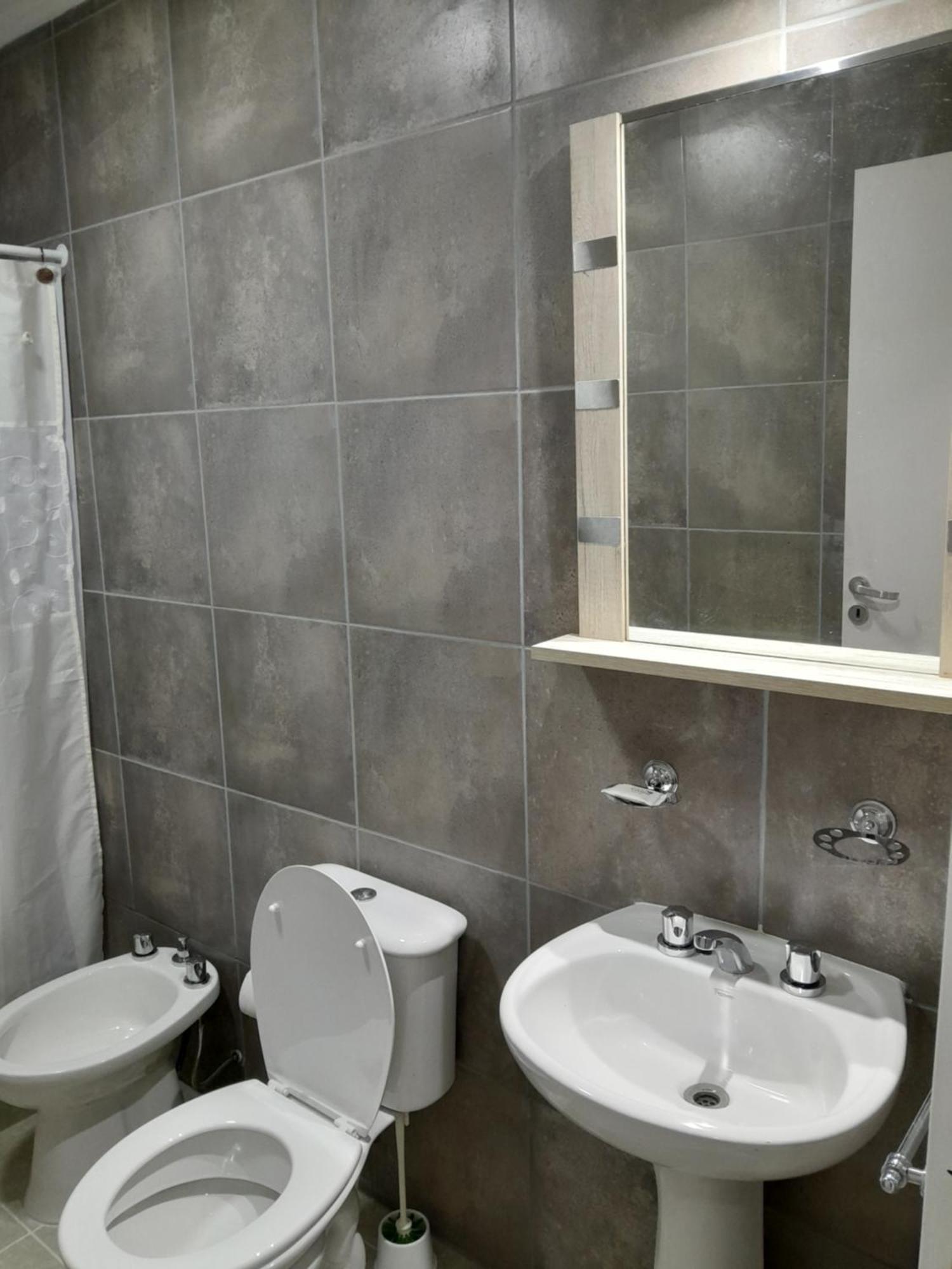 La Celestina Apartment *